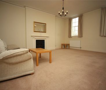 Royal Parade, - Photo 2