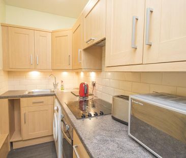 1 bedroom flat to rent - Photo 5