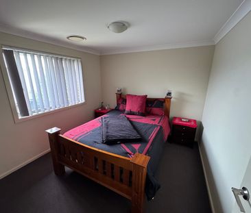 Large 5 bedroom Home - Photo 6