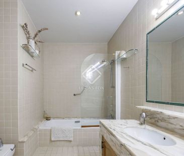 Luxury penthouse for rent in Valencia - Photo 4