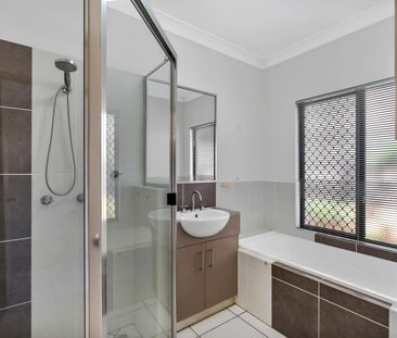 Silkwood Ridge Estate 4 bedroom home neighbourly community - Photo 2