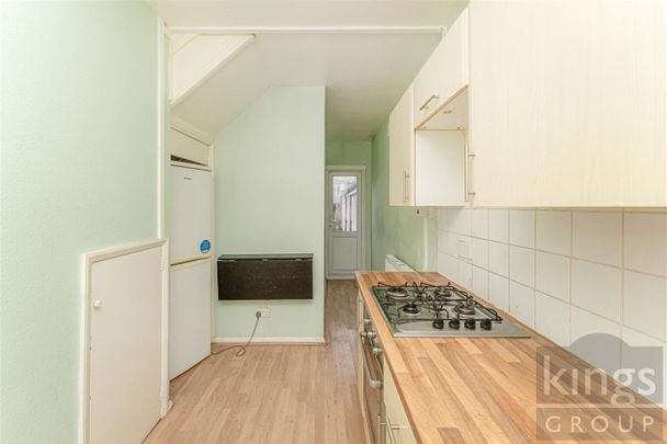 3 Bedroom Maisonette To Let - Photo 1