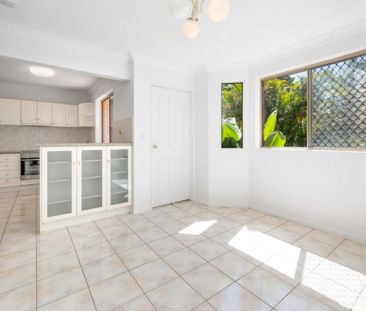1/29 Halstead Street, Coorparoo QLD 4151 - Townhouse For Rent | Domain - Photo 4