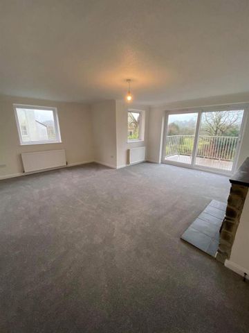 3 bedroom detached bungalow to rent - Photo 2