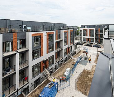 Townhouse in Richmond Hill - Photo 1