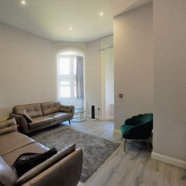 2 bedroom Flat in 1 Towers Way, Leeds - Photo 1