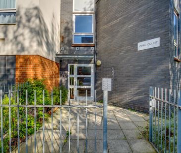 1 bed flat to rent in Drinkwater Road, Harrow - Photo 1