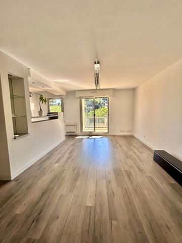 Location Appartement 2 pièces 49m² NICE 06200 - Photo 2