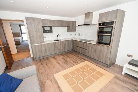 2 bedroom flat to rent - Photo 3