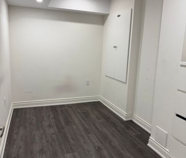 For Lease - 25 Banner Elk Street, Brampton, Ontario - Photo 2