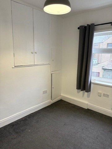 2 bedroom property to rent - Photo 3