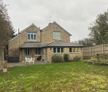 4 bedroom semi-detached house to rent - Photo 4