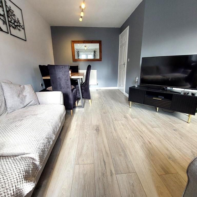 3 bedroom townhouse to rent - Photo 1