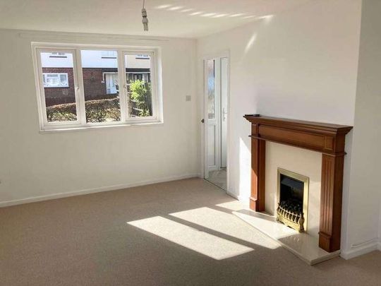 Dover Avenue, Banbury, OX16 - Photo 1