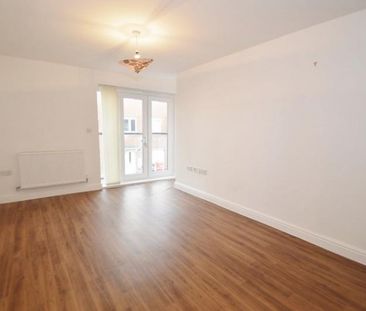 Chadwick Road, Slough, Berkshire,SL3 - Photo 2