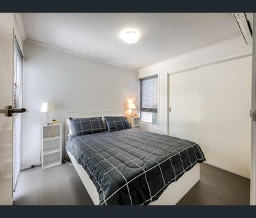 1/36 Stopford Street, Wooloowin, Qld 4030 - Photo 2