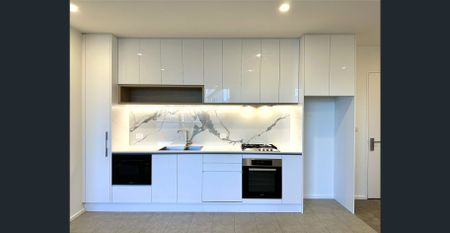 UNFURNISHED STYLISH ONE BEDROOM APARTMENT LOCATED IN THE HEART OF SOUTHBANK - Photo 5