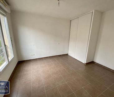 Location Appartement 2 pièces 35m² LA SEYNE SUR MER 83500 - Photo 2