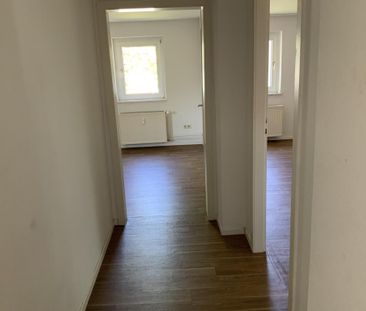 Top geschnitten // große Räume // Dachgeschoss // mit Laminat und T... - Photo 1