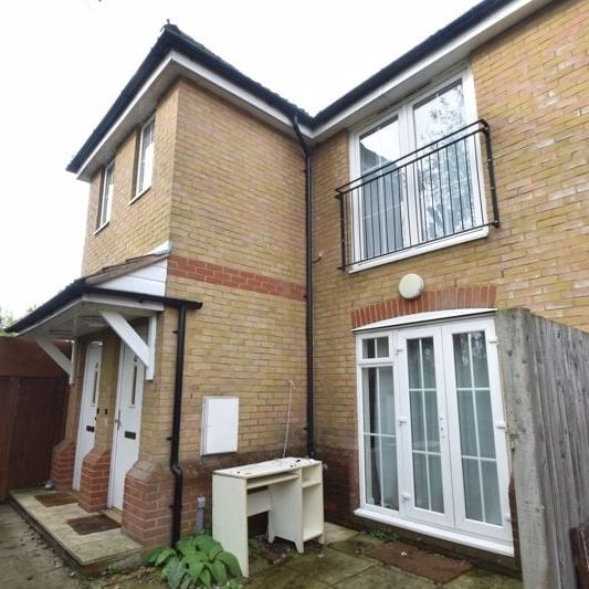 1 Bed Maisonette, Wensleydale, LU2 - Photo 1