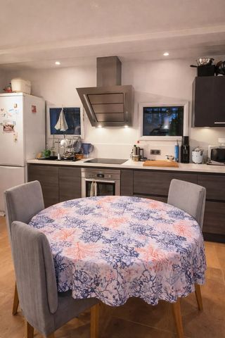 Location Appartement 4 pièces 78m² ST CYR SUR MER 83270 - Photo 5