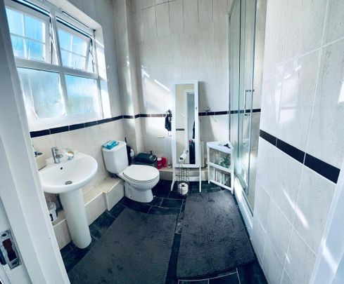 5 bedroom townhouse to rent - Photo 1