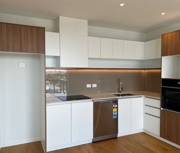 Unit 511, 158 Onehunga Mall, Onehunga, Auckland - Photo 2