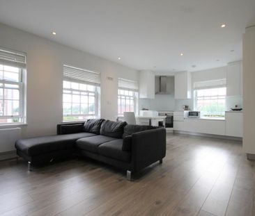 2 bedroom flat to rent - Photo 2