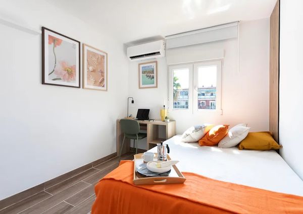 Calle Rosa, Getafe, Community of Madrid 28903