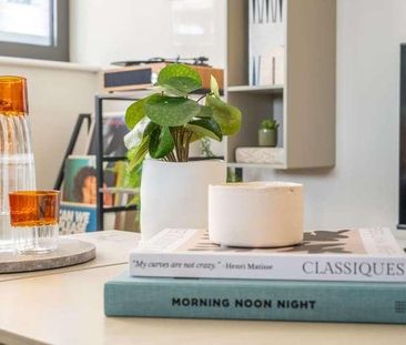 Uncle Wembley, Wembley, HA9 - Photo 2