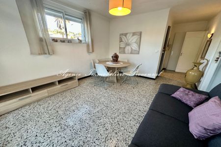Location Appartement 2 pièces 40m² STE MAXIME 83120 - Photo 2