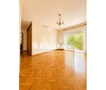 Chalet en alquiler en Núcleo Urbano - Photo 2