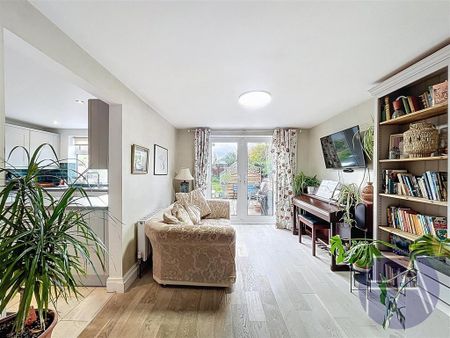 4 bedroom house to rent - Photo 2