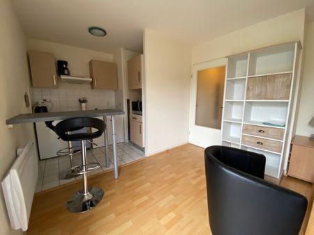 Location Appartement 1 Pièce 26 m² - Meublé - Photo 5