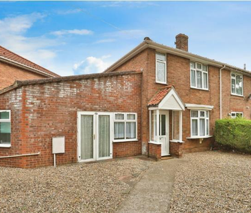 4 bedroom semi-detached house to rent - Photo 2