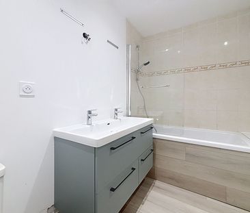 Location Appartement 3 pièces 72m² - Photo 2