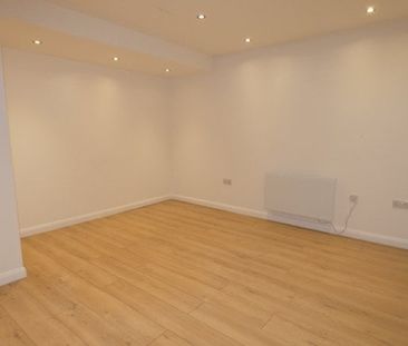 The Butts, Belper, DE56 - Photo 1