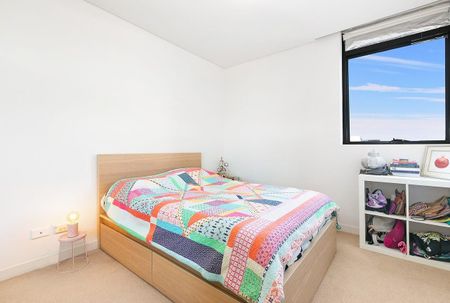 Stylish and convenient 1 bedroom plus study apartment - Photo 2