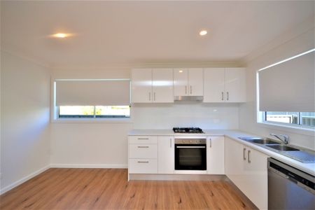 29a Barrenjoey Road - Photo 2