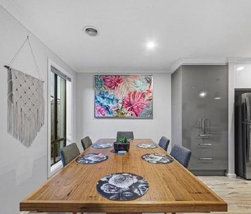 45 Clairwood Avenue, Pakenham VIC 3810 - House For Rent | Domain - Photo 4