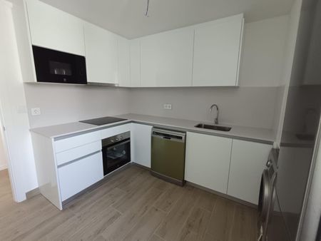 Ático de alquiler en Los Guindos - Parque Mediterráneo - Santa Paula - Photo 4