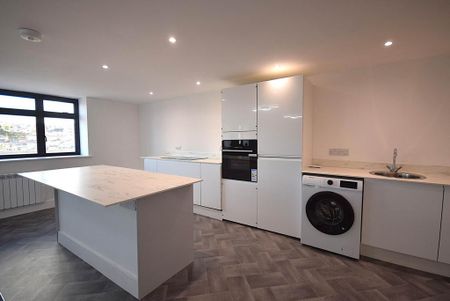 2 bedroom apartment to rent - Photo 5