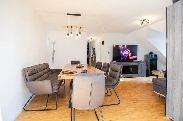 Traumhafte 4,5-Zimmer Maisonette-Wohnung im schönen Neuenstadt z vermieten! - Photo 1