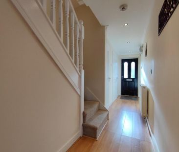 3 bedroom townhouse to rent - Photo 2