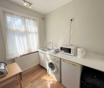 Athlone Rd, Brixton, London, SW2 - Photo 3