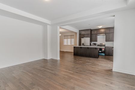 For Lease - 61 Ennerdale Street, Barrie, Ontario - Photo 2