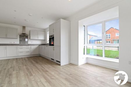 4 bedroom detached house to rent - Photo 3