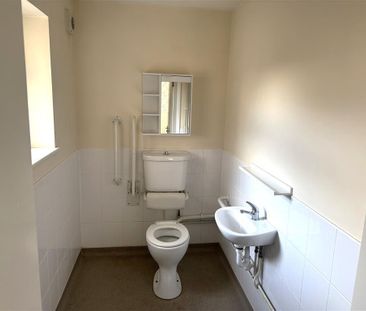 Coldhorn Crescent, Wisbech - Photo 1
