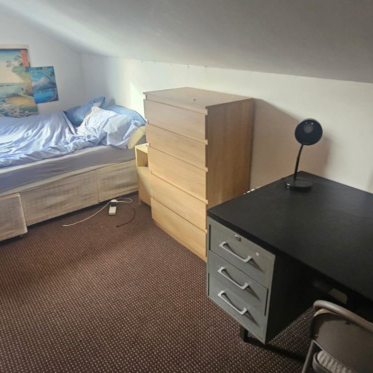 5 Bed - 37 Harold Avenue, Hyde Park, Leeds - LS6 1JR - Student - Photo 1