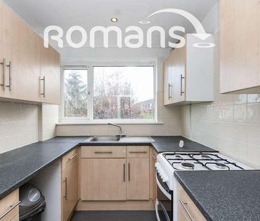 Dollis Drive, Farnham, GU9 - Photo 5